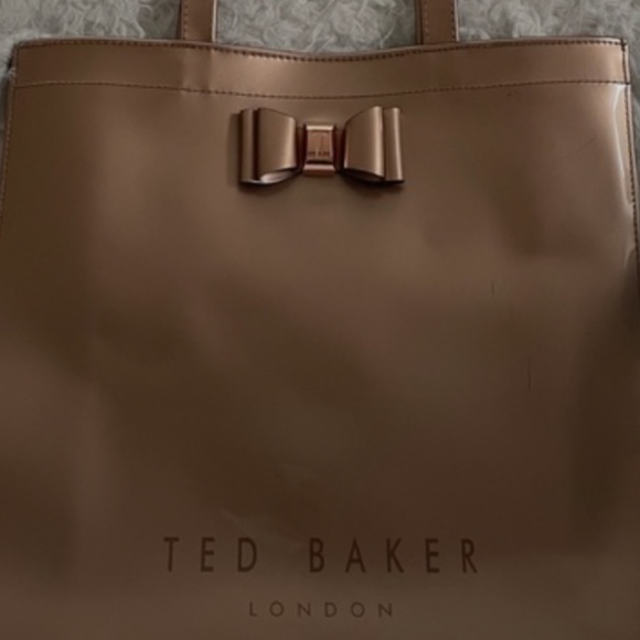 Ted Baker Bow Large Icon Tote Handbag in Rose Gold - Picture 6 of 8
